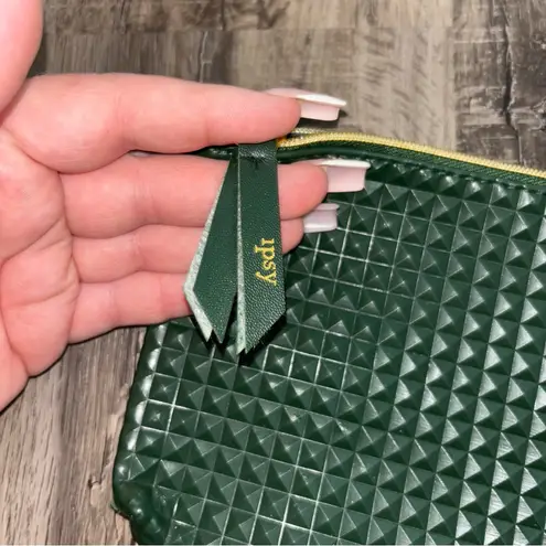 ipsy Green Textured Cosmetic Bag NWOT BOGO