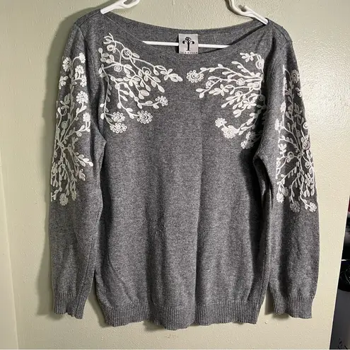 Rain + Rose Stitch Fix Sabo Embroidered Accents Pullover Gray Size M