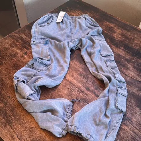 Envy Slouchy denim cargo Light Blue Pants size oversized small lightweightight NWT