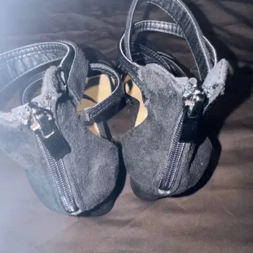 Nicole Miller  women’s Black High heels‎ Faux Suede strap high Heels size 10 MWOB