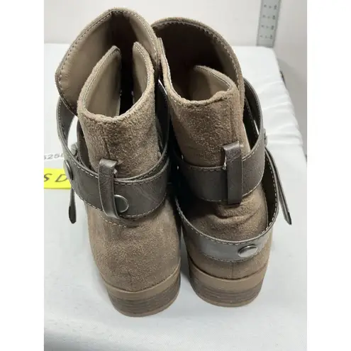 Route 66 Womans Whitney Pullon Booties 9 Brown Strappy Buckle Close NWOT