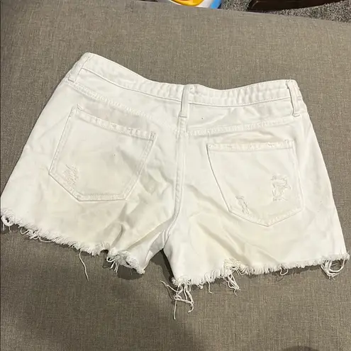 VERVET BY FLYING MONKEY White Distressed Jean Shorts Size L