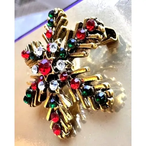Christmas Snowflake Brooch Pin Star Red Green Crystal Accents Festive Wi…