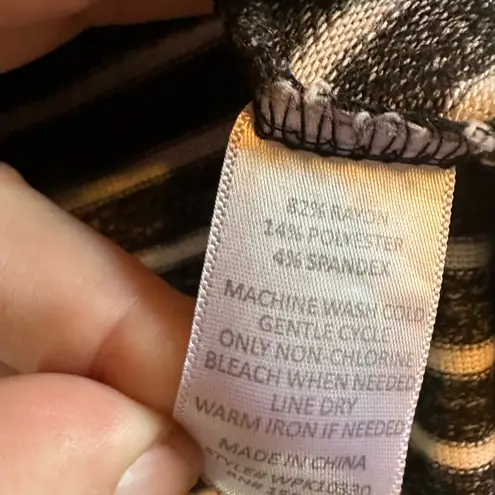 Market & Spruce Black and White Boxy Hoodie