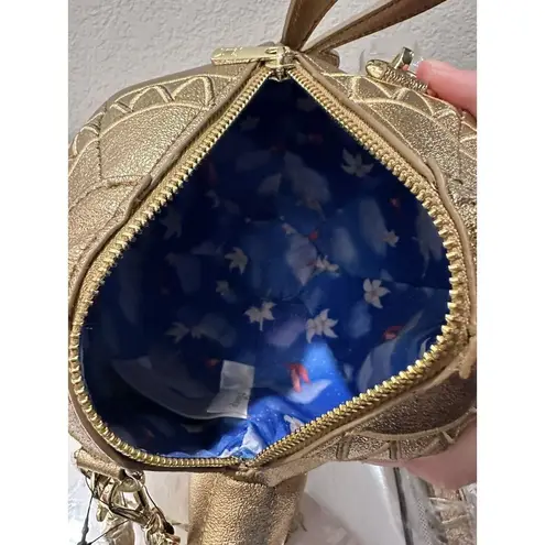 Lounge Fly Disney Stitch Shoppe Aladdin Genie Lamp Crossbody Bag Jasmine Pin NWT