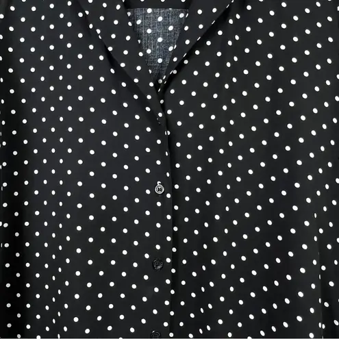 Maison Jules Medium Button Front Short Sleeve Black Top with White Polka…