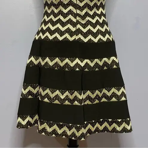 Betsy and Adam Black / Silver Chevron Striped Sleeveless Cocktail Dress Size 8