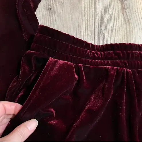 Naked Wardrobe  Pull On Maroon Velvet Jogger Pants - size Large