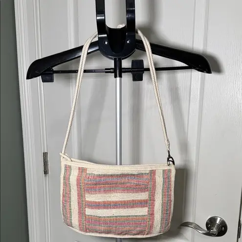 Carpetbags of America Chic Striped Shoulder Bag in Cream and Red