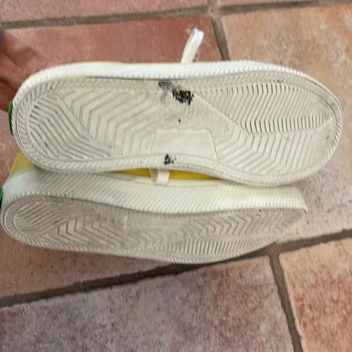 CARIUMA YELLOW CANVAS SNEAKER Size undefined