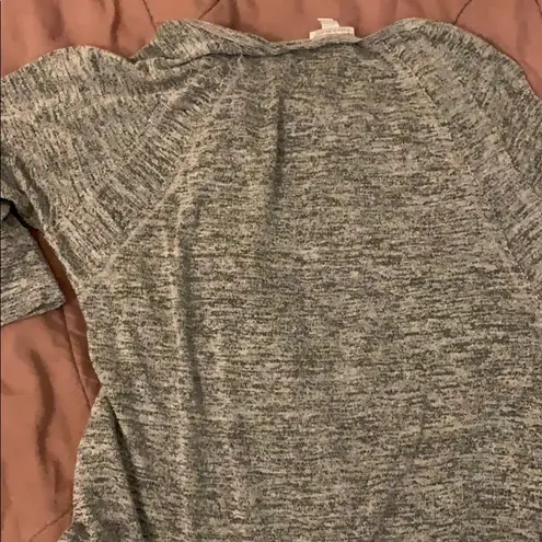 A pea in the pod Super soft grey marled cute top