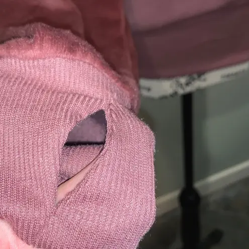 Tahari Women’s Medium Mauve Dusty Purple Pullover Sweatshirt with Minky Fleece