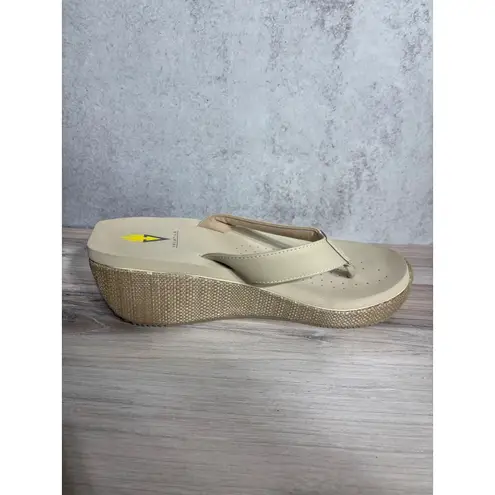 Volatile Womens 10 Wedge Bahama Flip Flop Sandals Tan Beige Comfort New