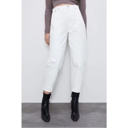 ZARA  The Petit Women Off White Tapered High Rise Relaxed Fit Boho Jeans Size 6