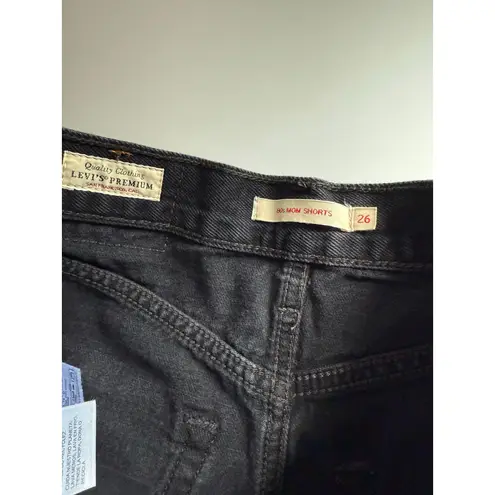 $70 New Levi’s 80s Mom Rolled Cuff Shorts