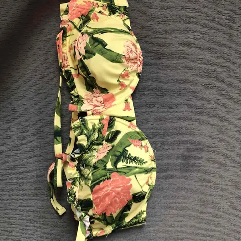 Agua Bendita NWT agua benditta Blush/Cream Floral Print Tie Straps Bikini Top Size 20