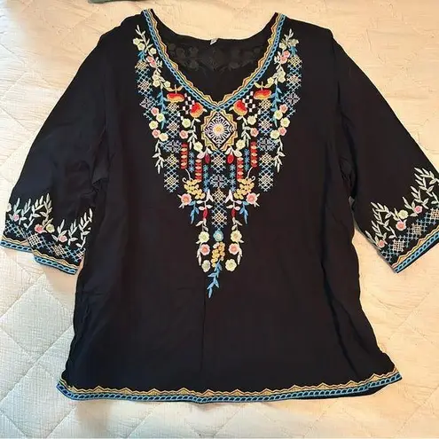 Embroidered Black Women's Top Size L