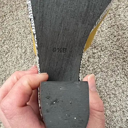 Holding Horses Anthropology wedges -9 1/2