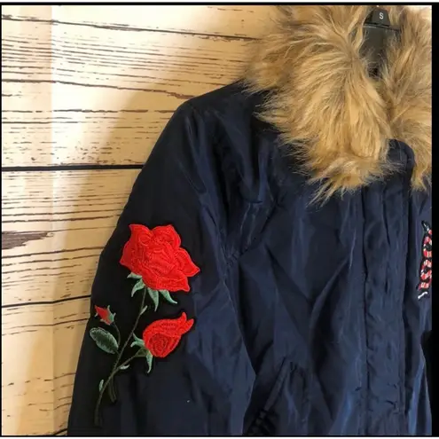 Ultim8 Navy faux fur collar Snake And rose appliqué bomber Jacket Juniors XL Blue