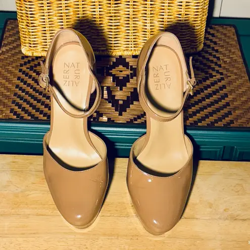 Naturalizer NWT Chrissy platform stiletto heels with ankle strap taupe shoes