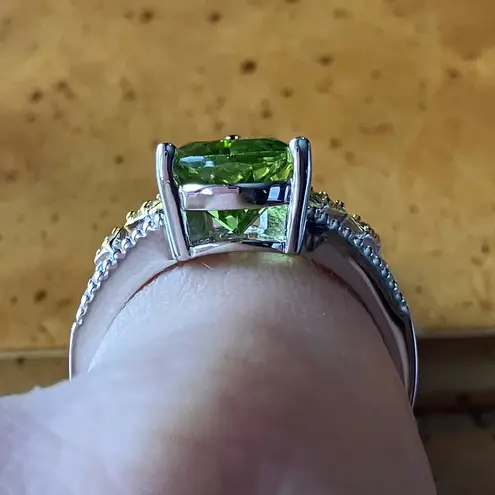 Natural Peridot Sterling Silver Ring Size 8