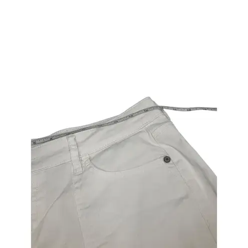 Tommy Bahama  white denim women’s shorts size 8 coastal classic pockets  preppy - Image 4
