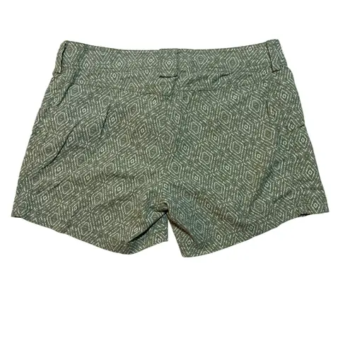 Marmot Ginny Short Size 8 Green white Diamond Pattern Shorts Sz 8