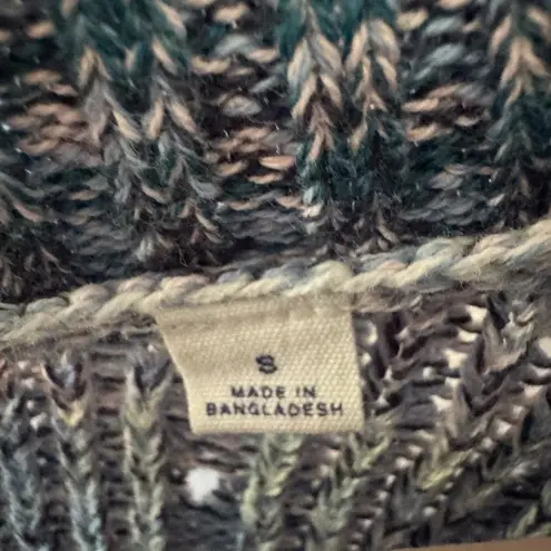 Gap  Sleeveless Striped Sweaters.