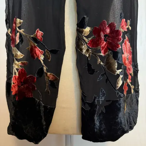 Women's Black And Red Floral Silk Velvet Scarf