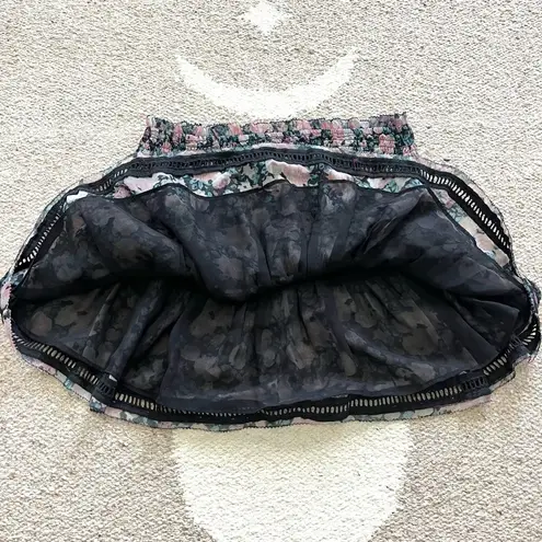 Saylor Este Smocked Ruffle Mini Skirt in Floral Georgette Small