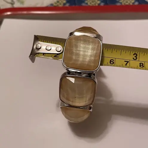 NWT Silver Tone / Yellow Plastic Stretchy Bracelet