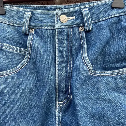 Liz Wear Women's Relaxed Straight Leg Jeans Size 2P