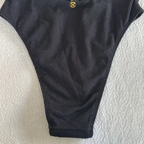 VIX Firenze Cleo One Piece, BRAND NEW, Size Large, $248 Black