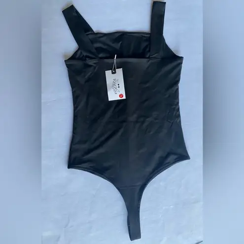 REORIA Square Neck Sleeveless Tank Top Black Body Suit
Size S