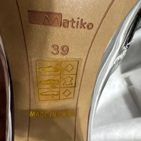 Matiko Lucinda Womens Silver Pointed Chunky Block Heel Boots Size 39 Glam Party