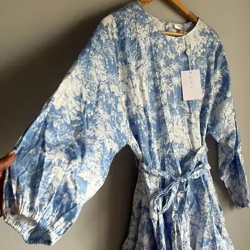 WAYF NEW ALTONIA BOTANICAL PRINT SWING DRESS IN BLUE TOILE