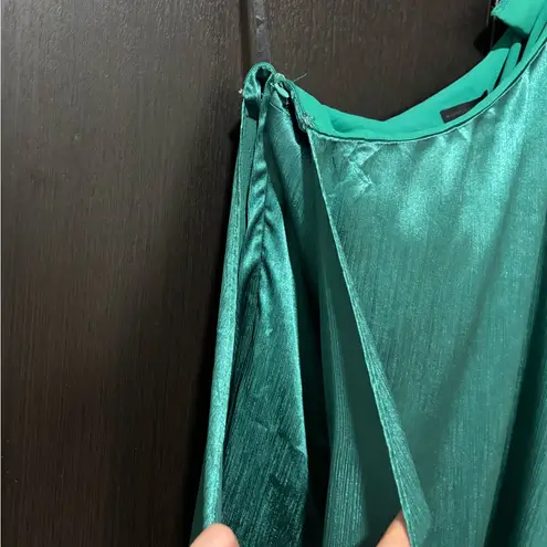 ✨ Michael Costello x REVOLVE Barbara Mini Dress ✨
Size S • Emerald • NWT Green