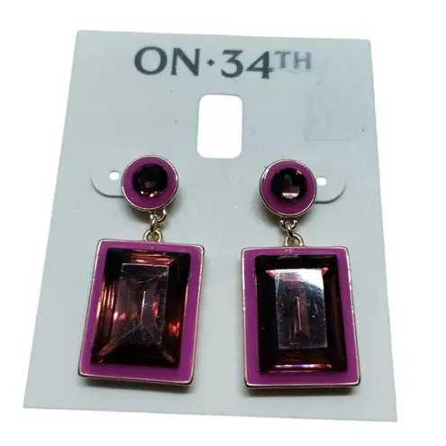 On 34th Macy's BRAND NEW Gold