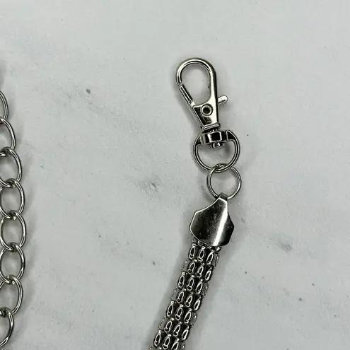 Rhinestone Heart Flower Chain Belt Y2K Silver Tone Metal Links OS ✨