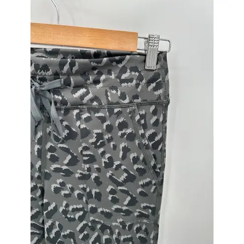 Offline By Aerie Green Cheetah Animal Print Stretch Joggers Women's Size Medium Gray