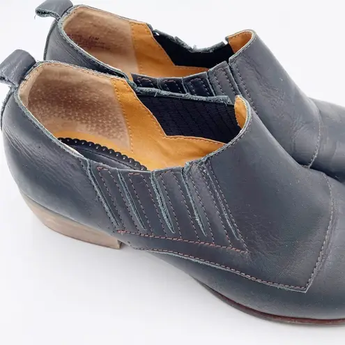 Latigo Women's Imagine Black Leather Slip On Booties Size 10 Boho Dark Academia