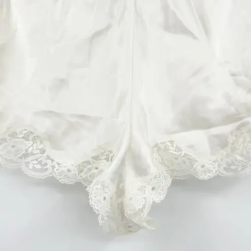 Victoria's Secret  Womens Y2K Vintage Bridal Coquette Satin Lace Sleep Shorts M