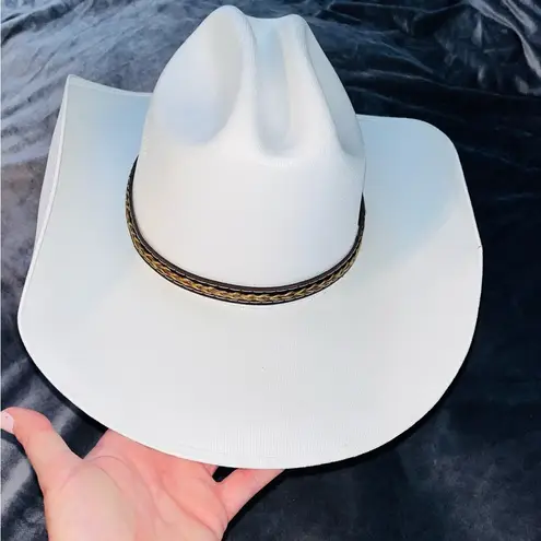 White Vintage Western Hat Stiff Brim