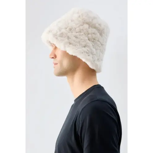 Unreal Fur Yeoman Bucket Hat in Cream One Size New Womens Faux Fur White
