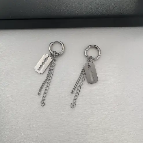 Razor Blade Shape Dangle Drop Earrings for Men Women Punk Hip Hop Unisex Style Silver