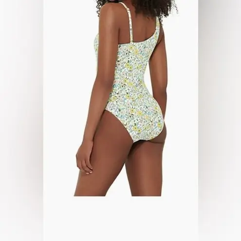 Women’s Floral One