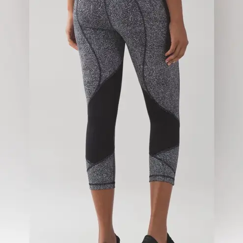 Lululemon  Pace Rival Crop Power Luxtreme Leggings - Size 4