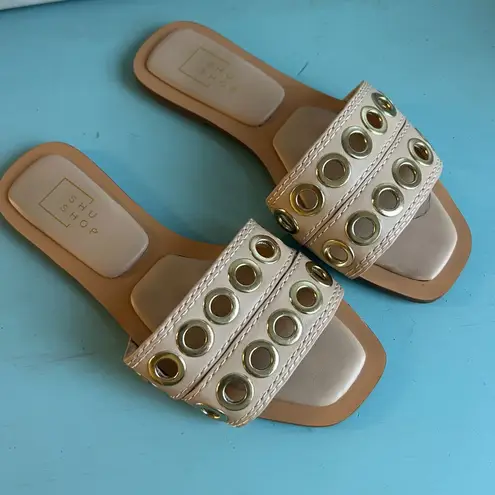 Shu Shop Codie Flat Slip On Sandal in Nude Size 7.5 Gold Eyelets Boho Chic Tan