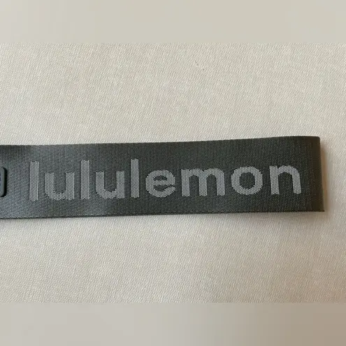 Lululemon Never Lost Keychain - Grey Sage/White Opal