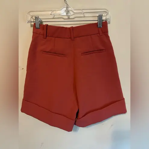 Aritzia Women's Effortless Mini Shorts Size 0 Preppy Causal Cuffed Burgundy Red